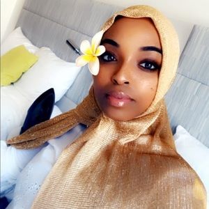 Meet your Posher, Capriece